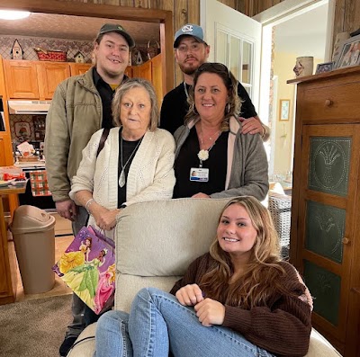 Isaac Hawkins, Janet White Mutter, Shane Mutter, Chassity White McCracken, and Marlee Mutter.jpg
