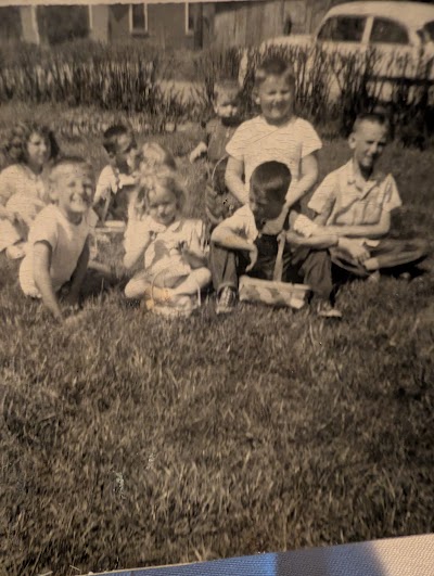 Teresa White, Roger Williams, Gary Williams, Janet White, Jerry Williams, Tom Buskill, Ricky White, & Freddie White