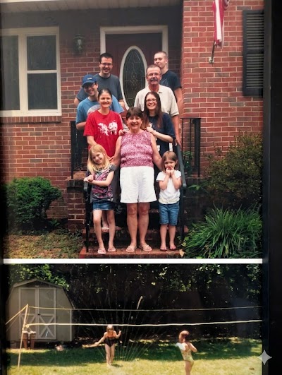 Michael J. Dutton, Shane Mutter, Erik Rowekamp, Michael L. Dutton, Malena Rowekamp, Christin Dutton, Alura Dutton, Teresa White Dutton, & Aspen Dutton.jpg